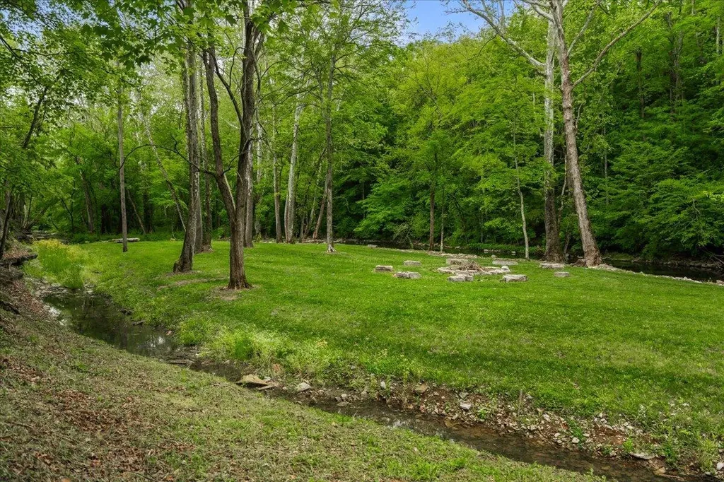 2231 Glass Mill Road Wilmore KY 40390