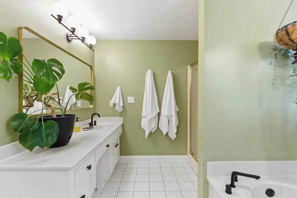 4132 John Alden Lane Lexington KY 40504