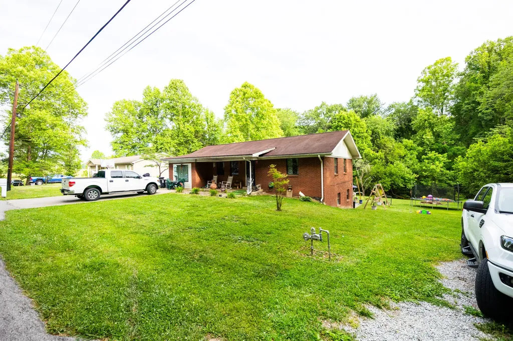 137 Felts School Road Corbin KY 40701