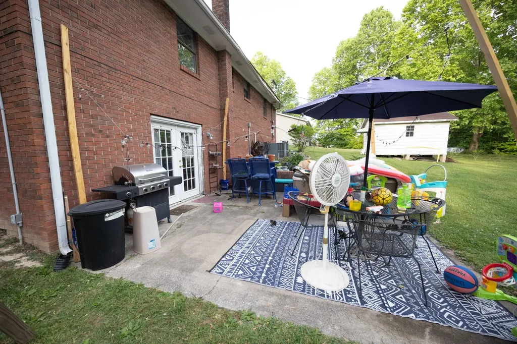 137 Felts School Road Corbin KY 40701