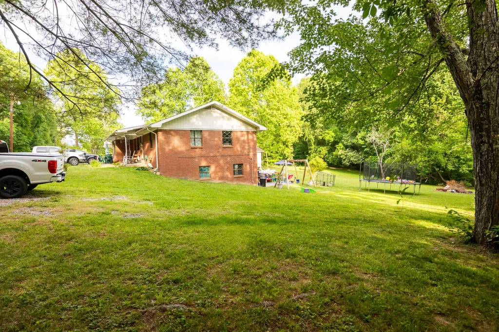 137 Felts School Road Corbin KY 40701