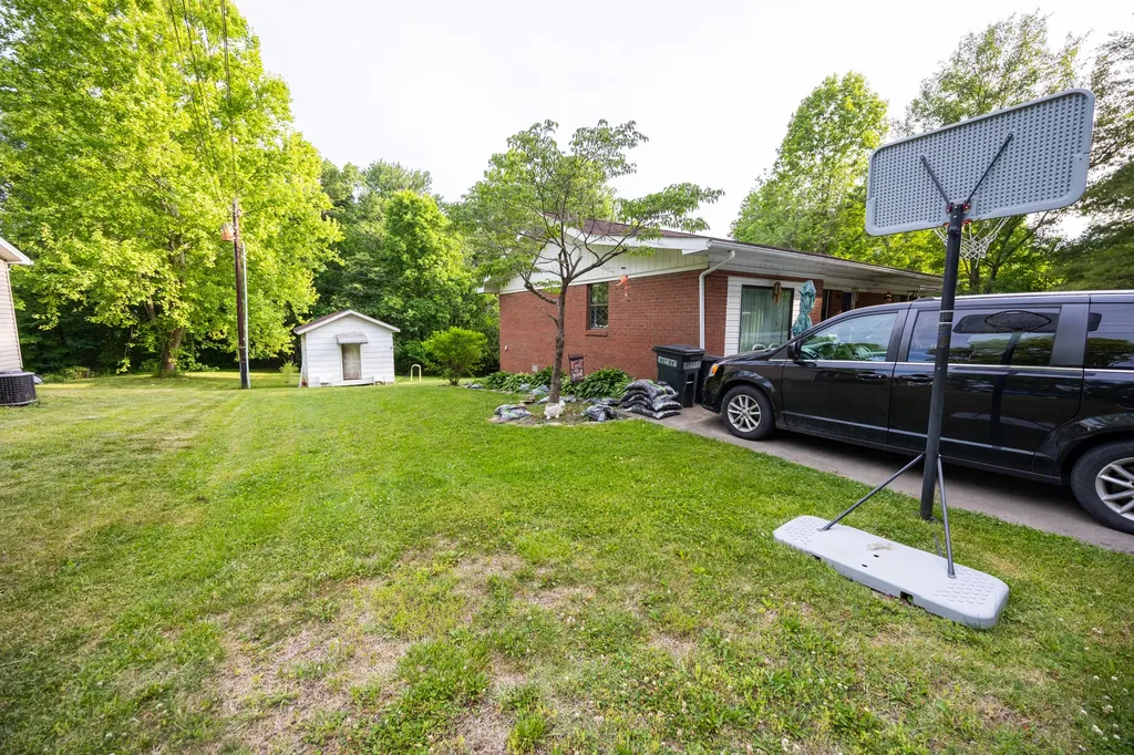 137 Felts School Road Corbin KY 40701