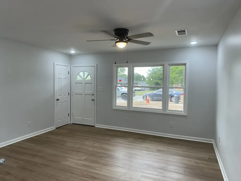 686 Eden Road Lexington KY 40505
