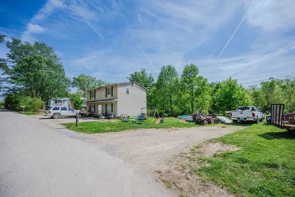 485 Estes Road Clay City KY 40312