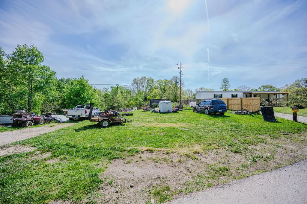 485 Estes Road Clay City KY 40312