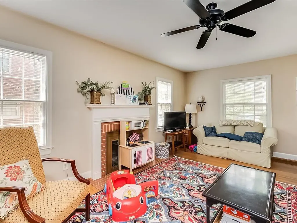 217 Romany Road Lexington KY 40502