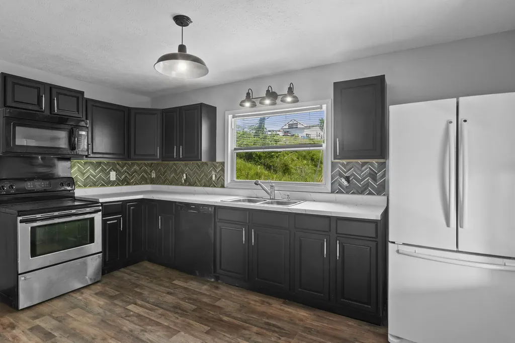 7390 Bald Knob Road Frankfort KY 40601