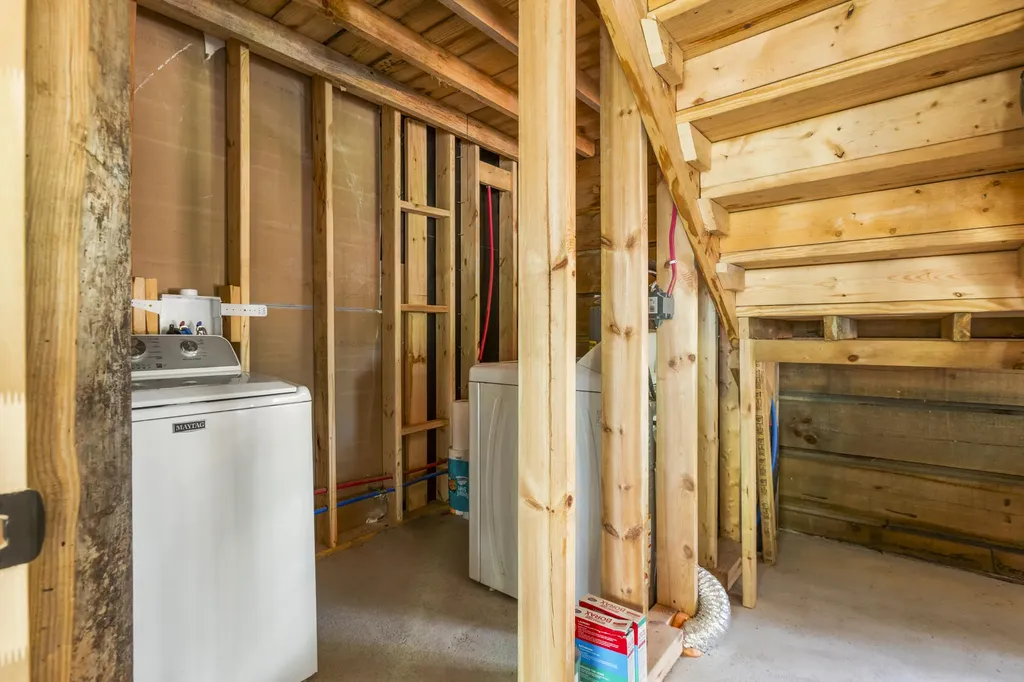 1237B High Rock Road Stanton KY 40380