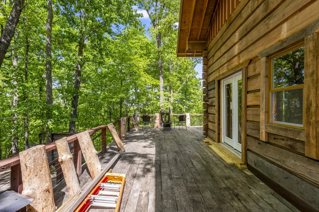 1237B High Rock Road Stanton KY 40380