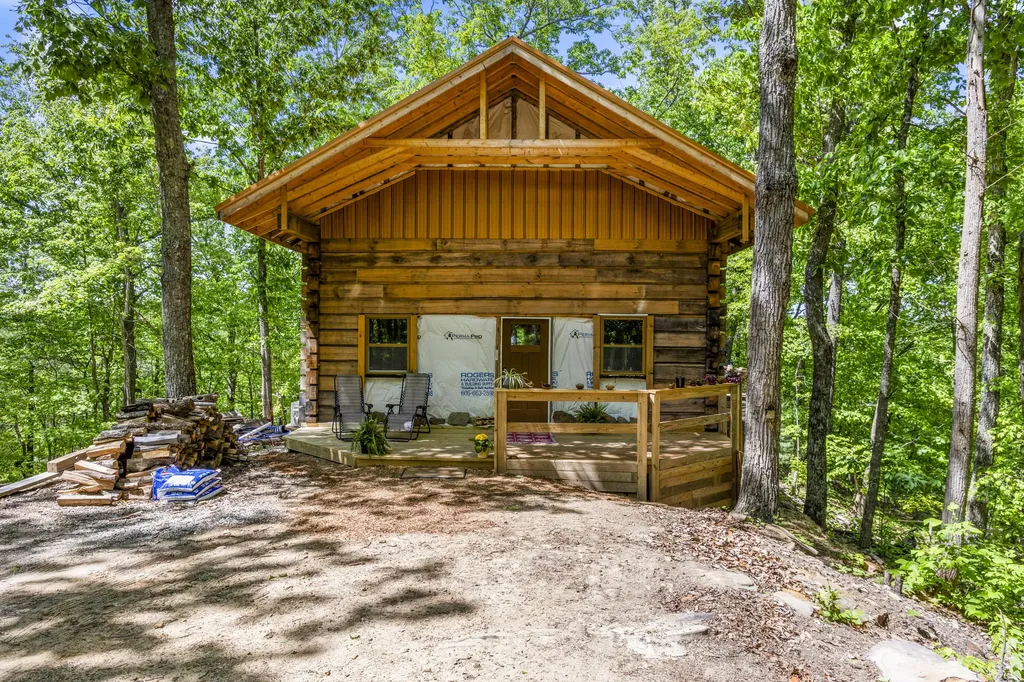 1237B High Rock Road Stanton KY 40380