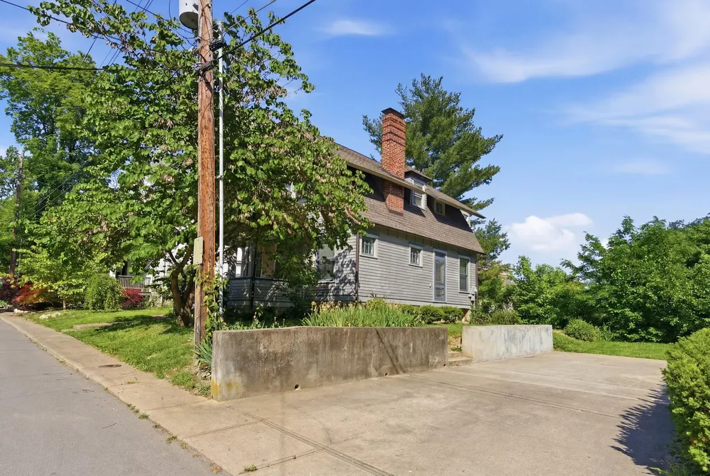 103 Watson Court Frankfort KY 40601