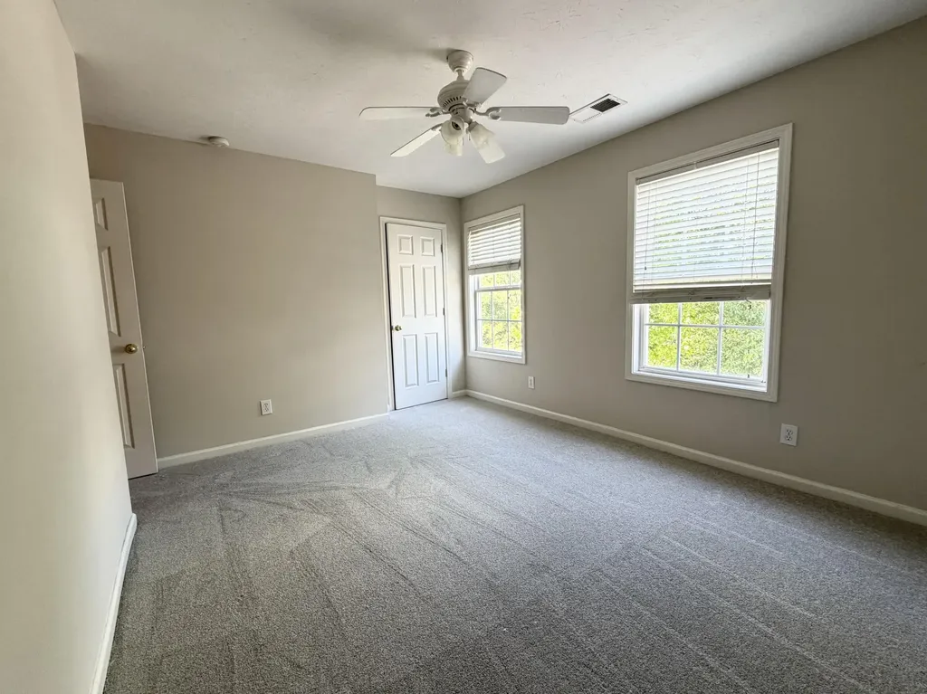 520 Skyview Lane Lexington KY 40511