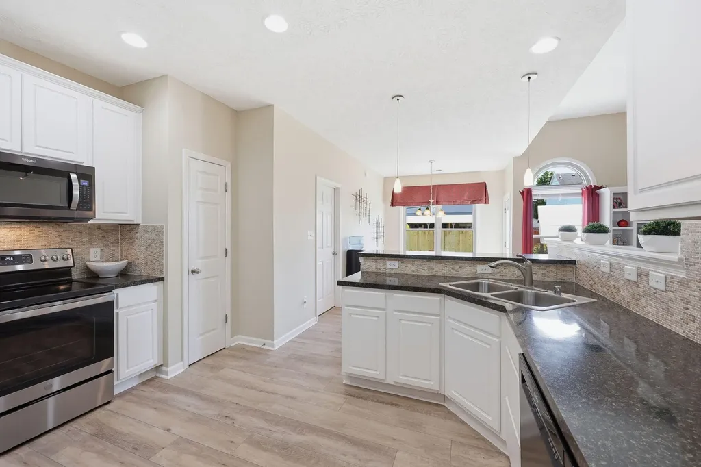 112 Shepherds Trace Versailles KY 40383