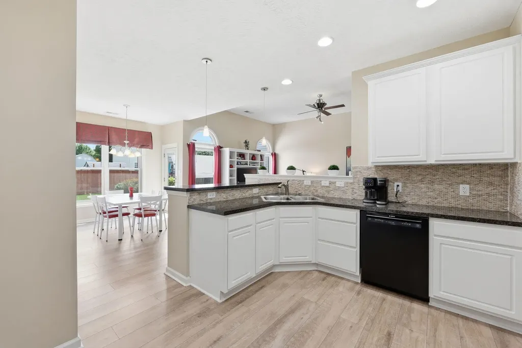 112 Shepherds Trace Versailles KY 40383