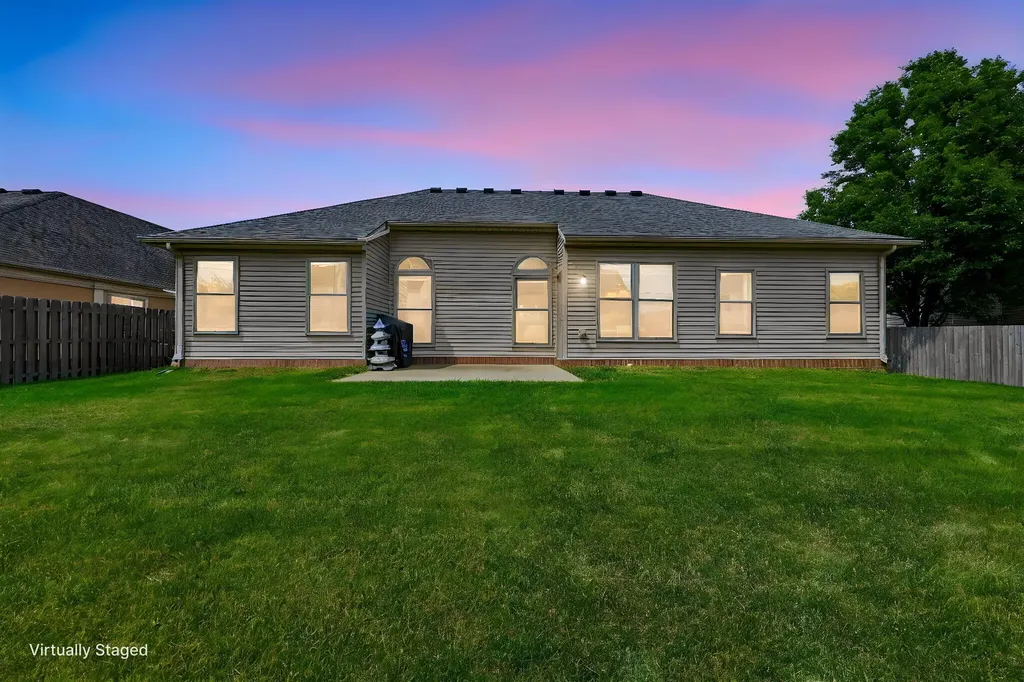 112 Shepherds Trace Versailles KY 40383