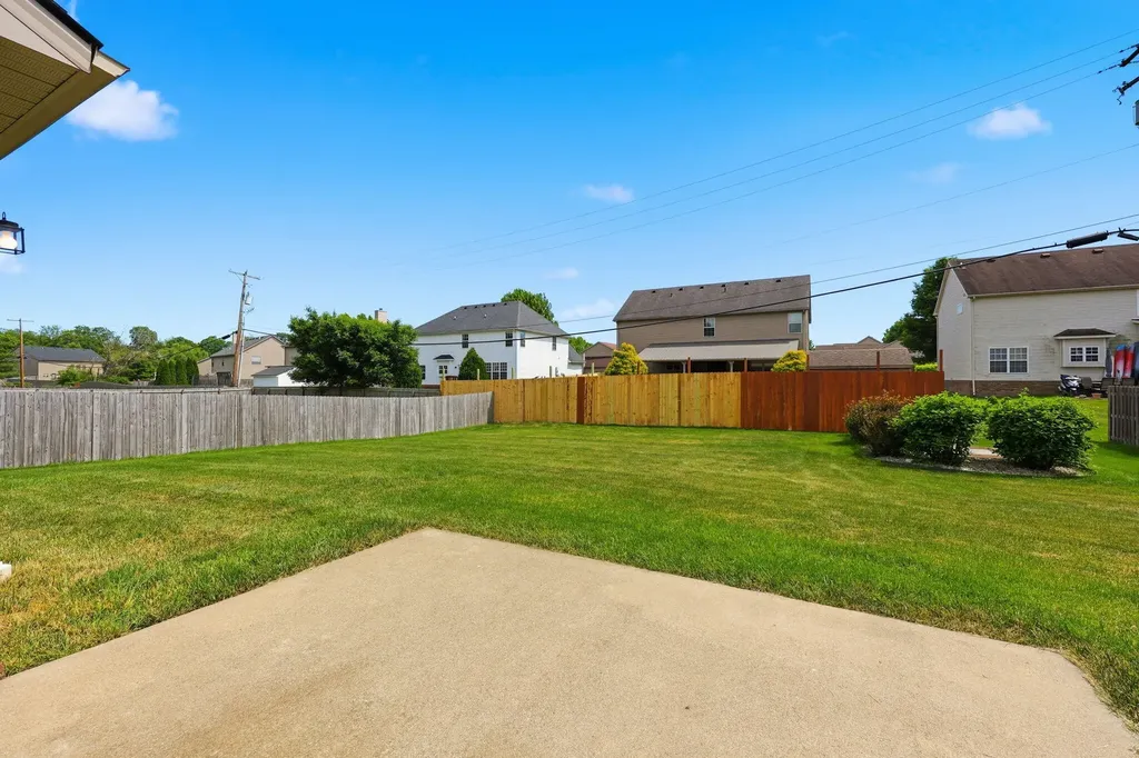 112 Shepherds Trace Versailles KY 40383