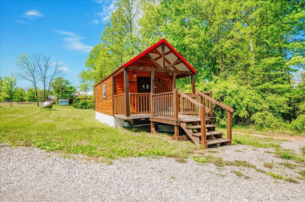 660 Watt Nantz Road East Bernstadt KY 40729