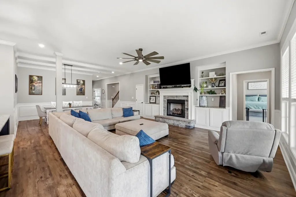 445 Houston Oaks Drive Paris KY 40361