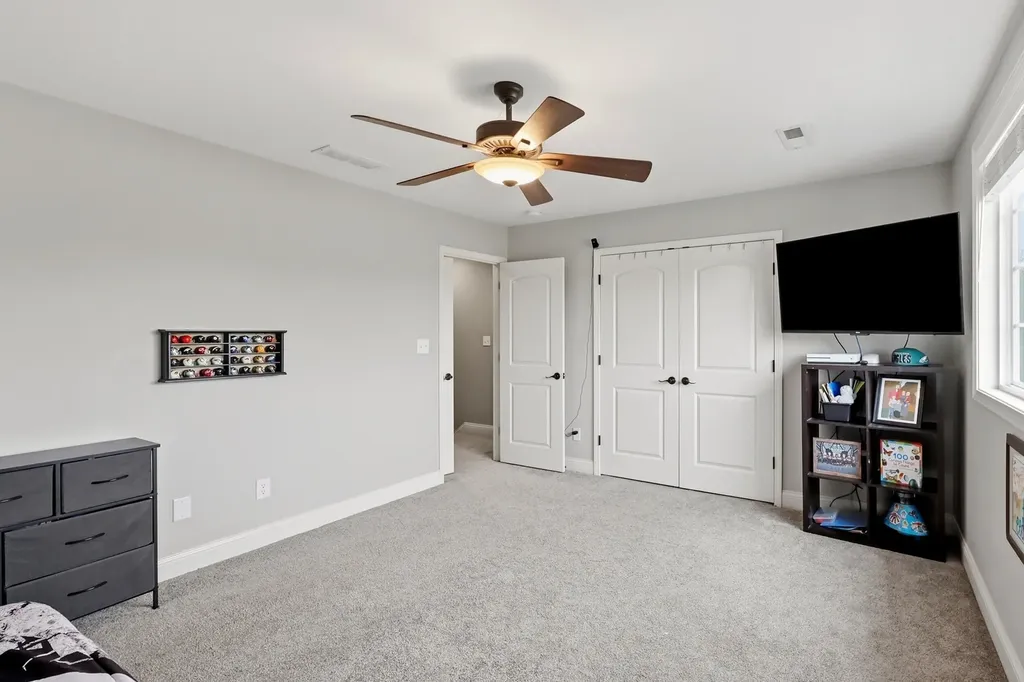 445 Houston Oaks Drive Paris KY 40361