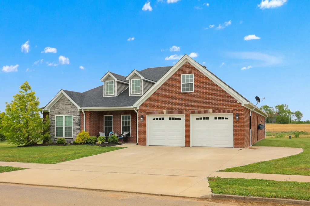 445 Houston Oaks Drive Paris KY 40361