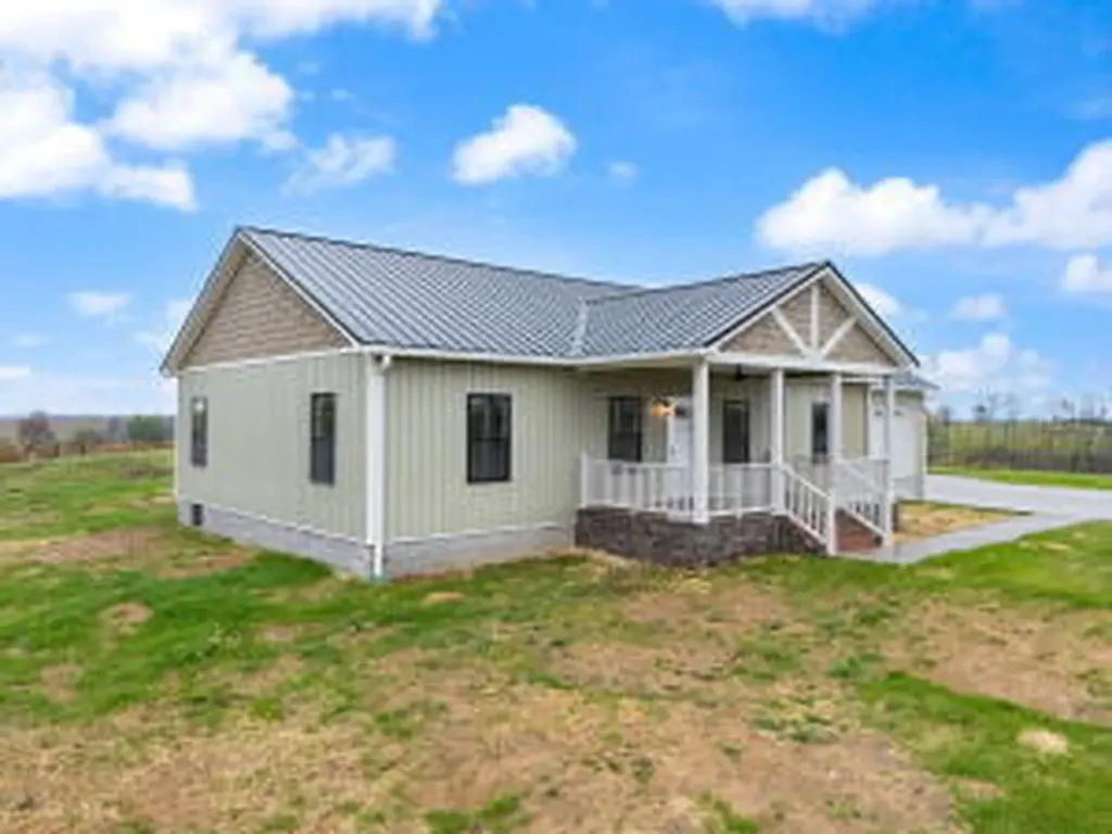 150 Sunflower Road Flemingsburg KY 41041