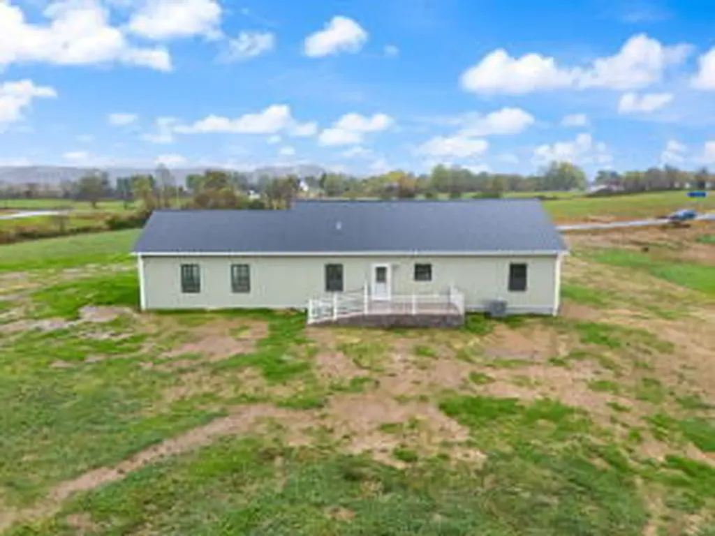150 Sunflower Road Flemingsburg KY 41041