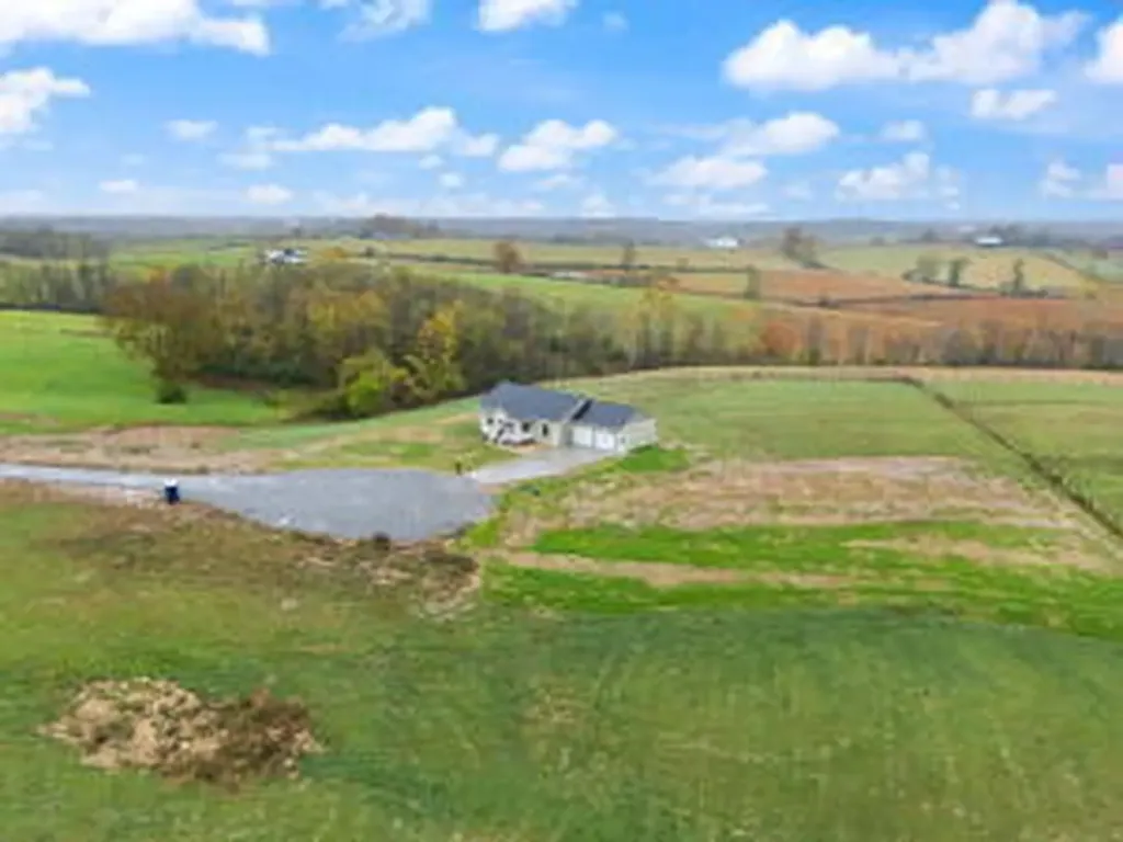 150 Sunflower Road Flemingsburg KY 41041