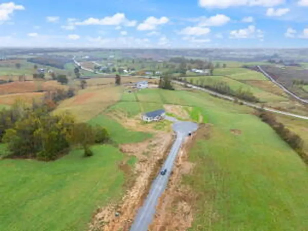 150 Sunflower Road Flemingsburg KY 41041