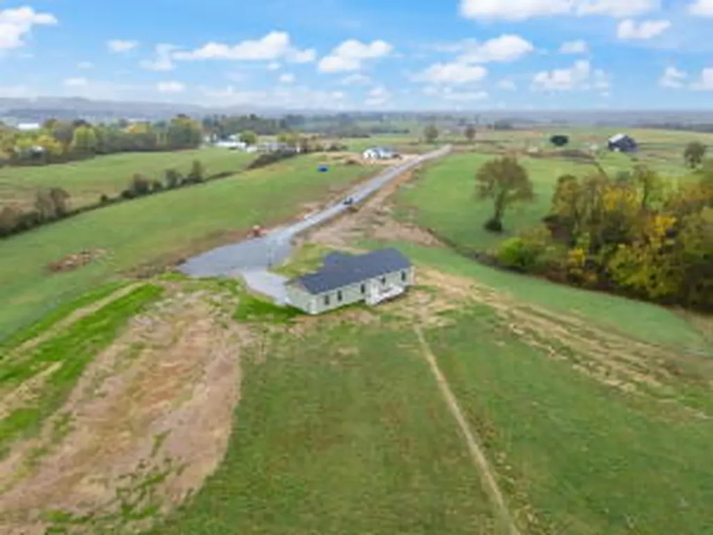 150 Sunflower Road Flemingsburg KY 41041