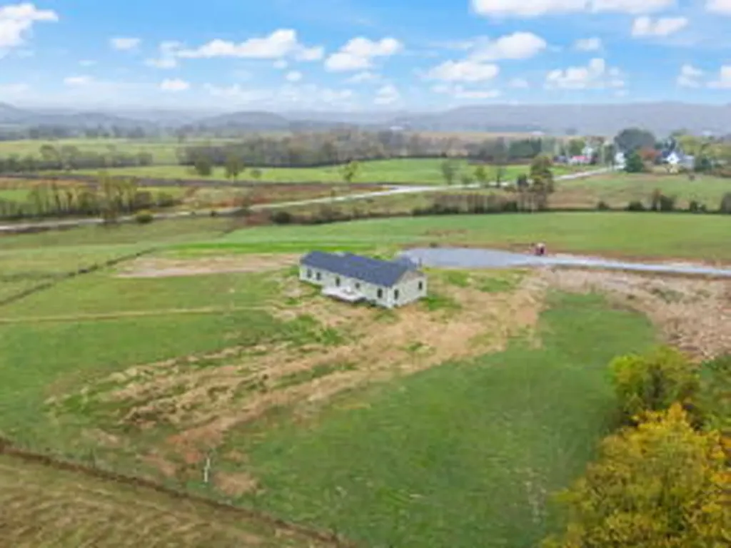 150 Sunflower Road Flemingsburg KY 41041