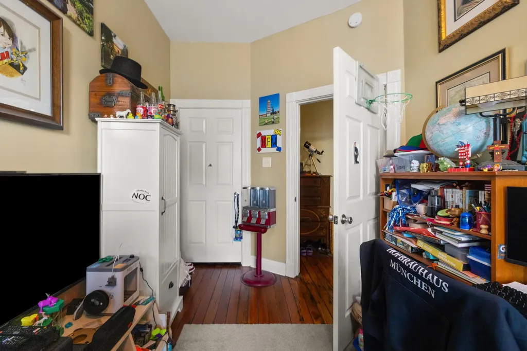 472 W Second Street Lexington KY 40507