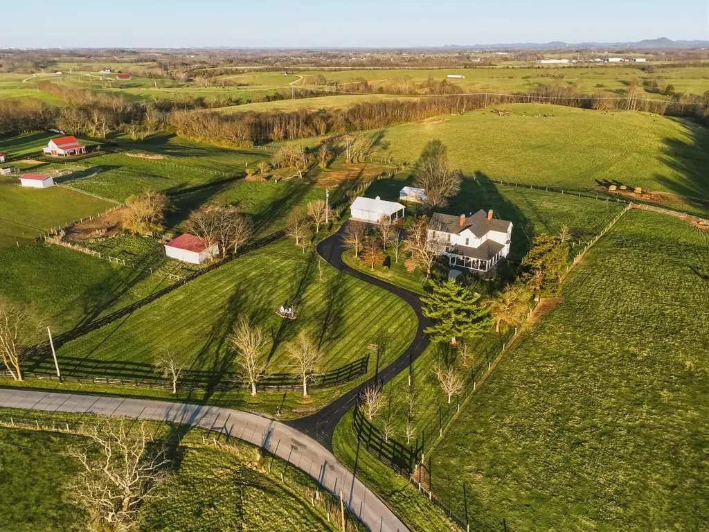 383 Moran Summit Road Richmond KY 40475