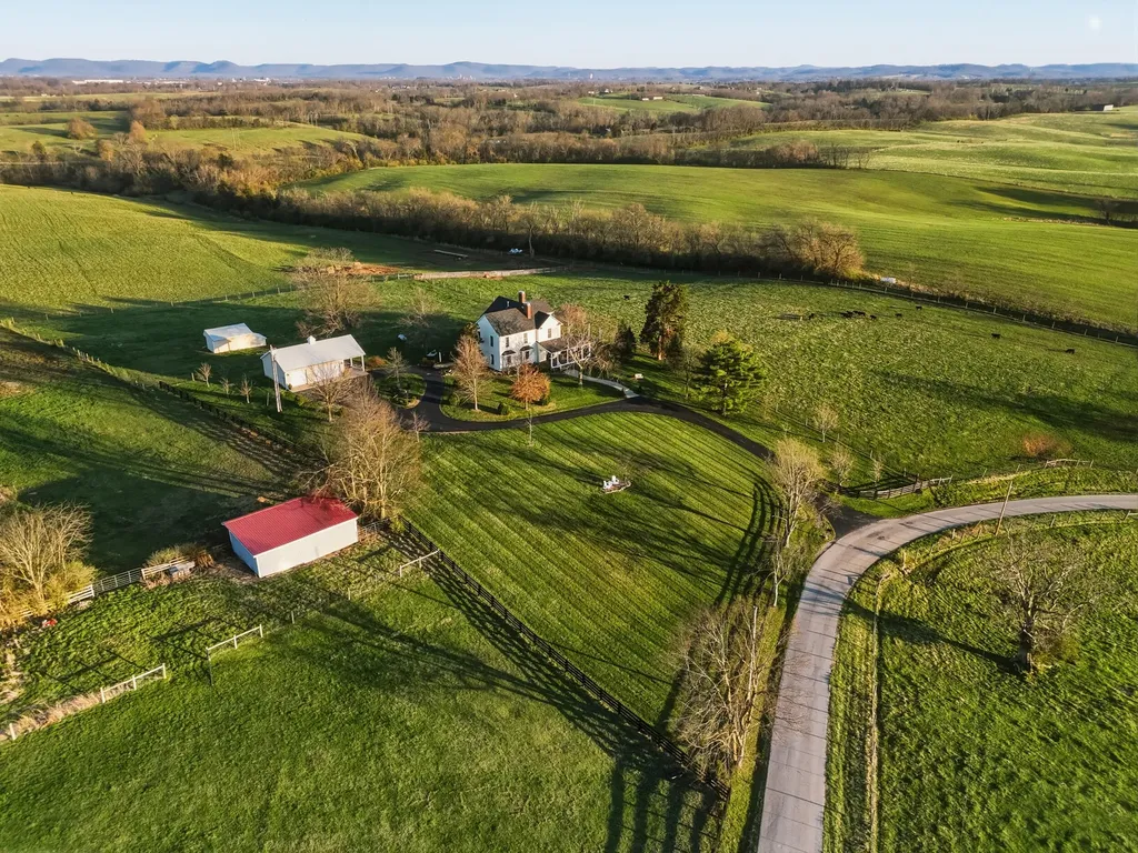 383 Moran Summit Road Richmond KY 40475