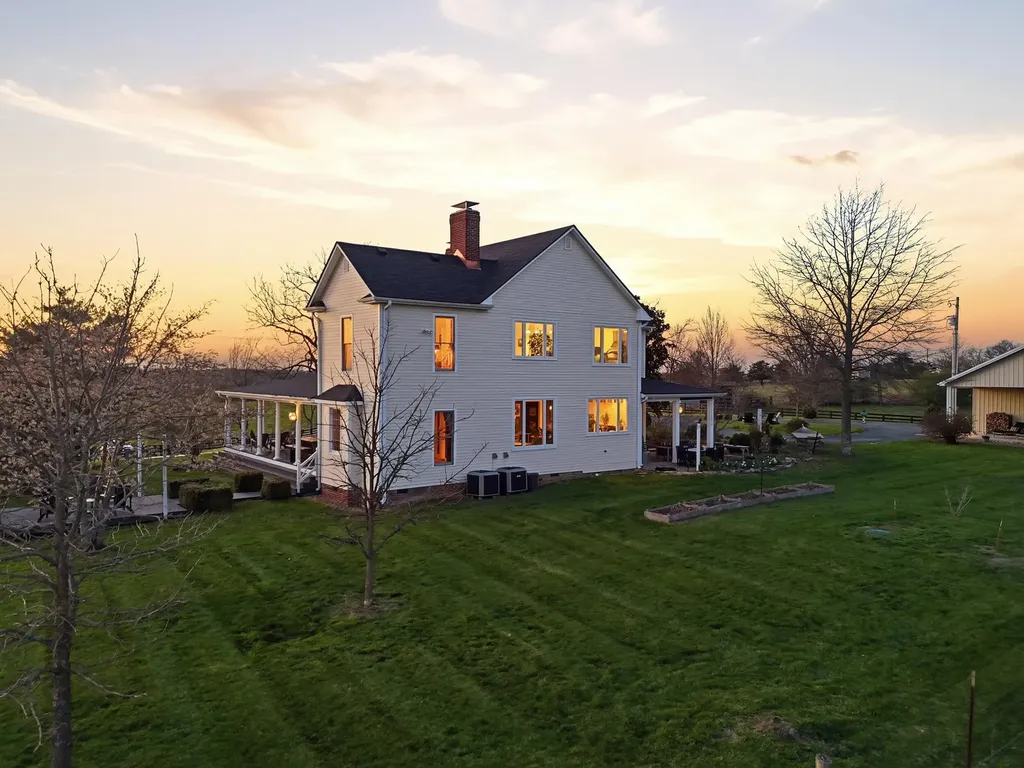 383 Moran Summit Road Richmond KY 40475