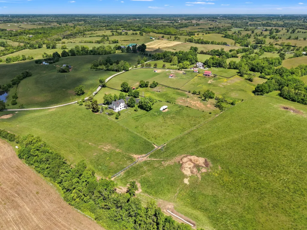 383 Moran Summit Road Richmond KY 40475