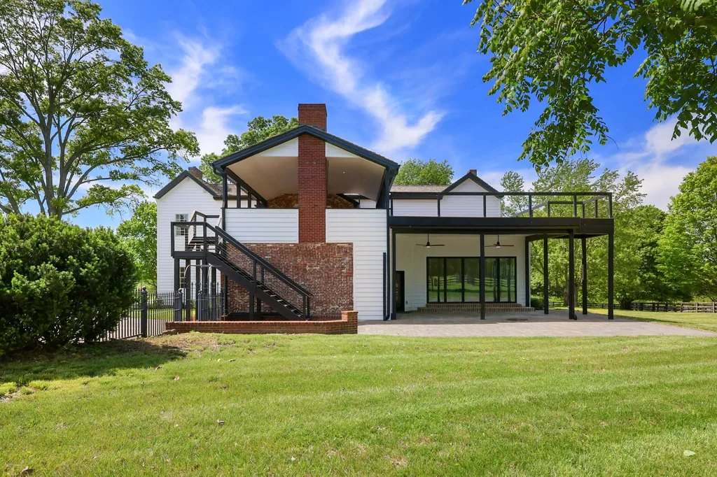1975 Georgetown Road Paris KY 40361