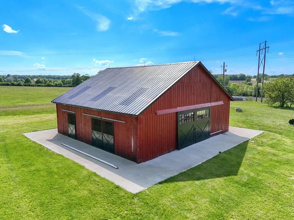 1975 Georgetown Road Paris KY 40361