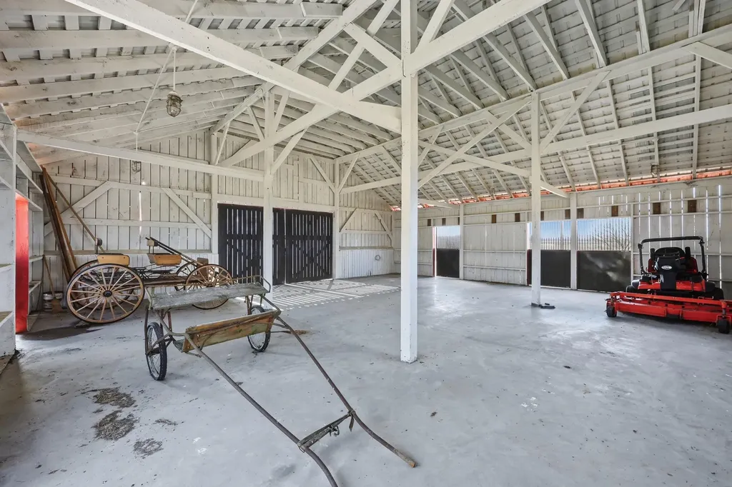 1975 Georgetown Road Paris KY 40361