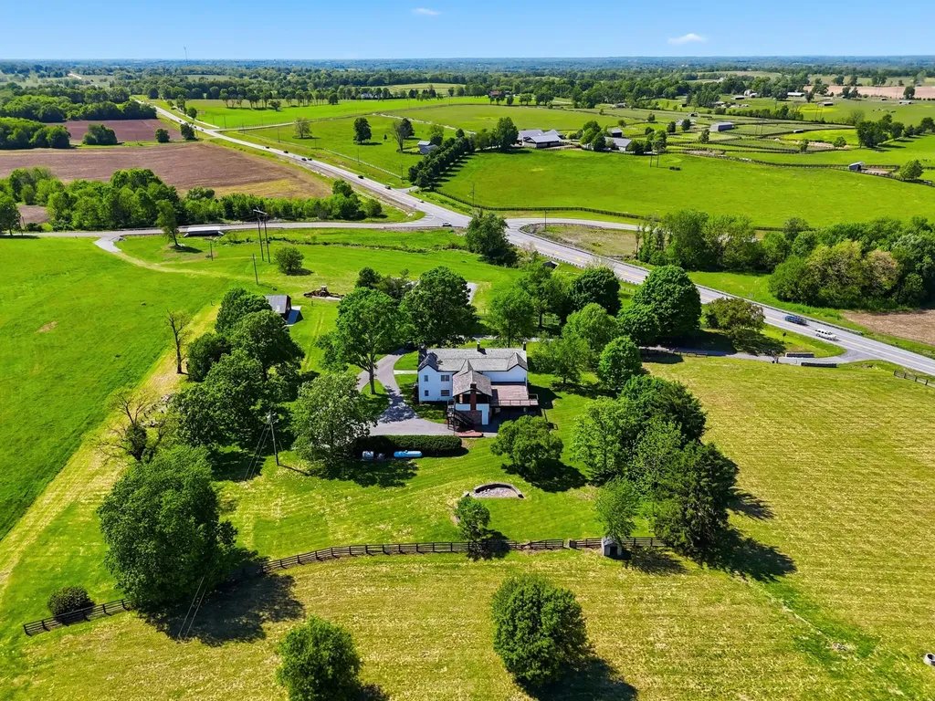 1975 Georgetown Road Paris KY 40361