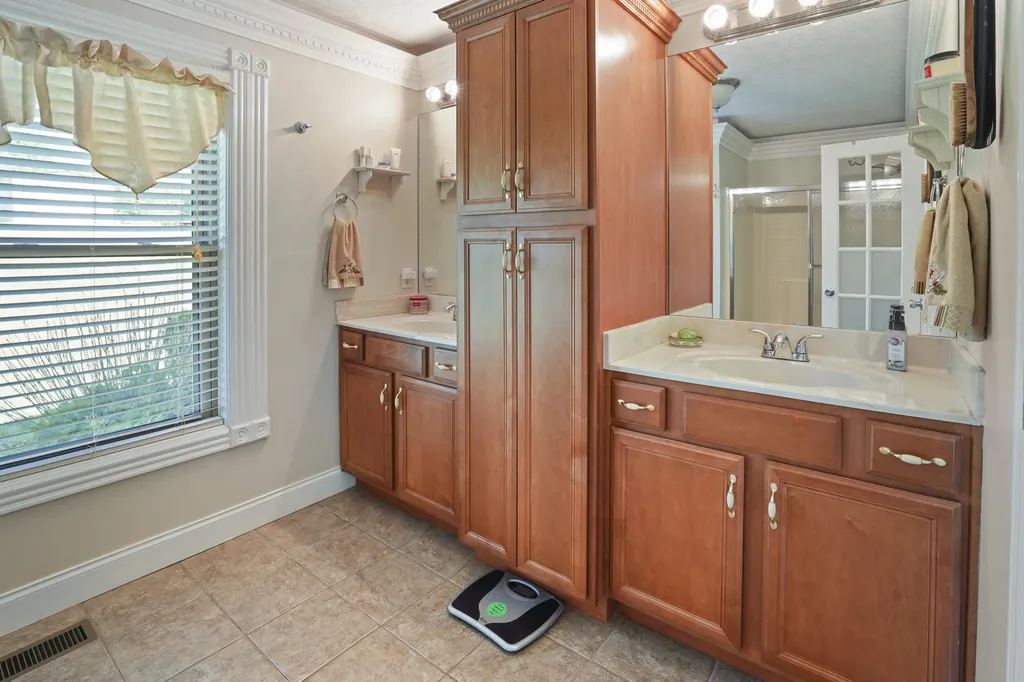 3823 Hickory Hill Drive Somerset KY 42503