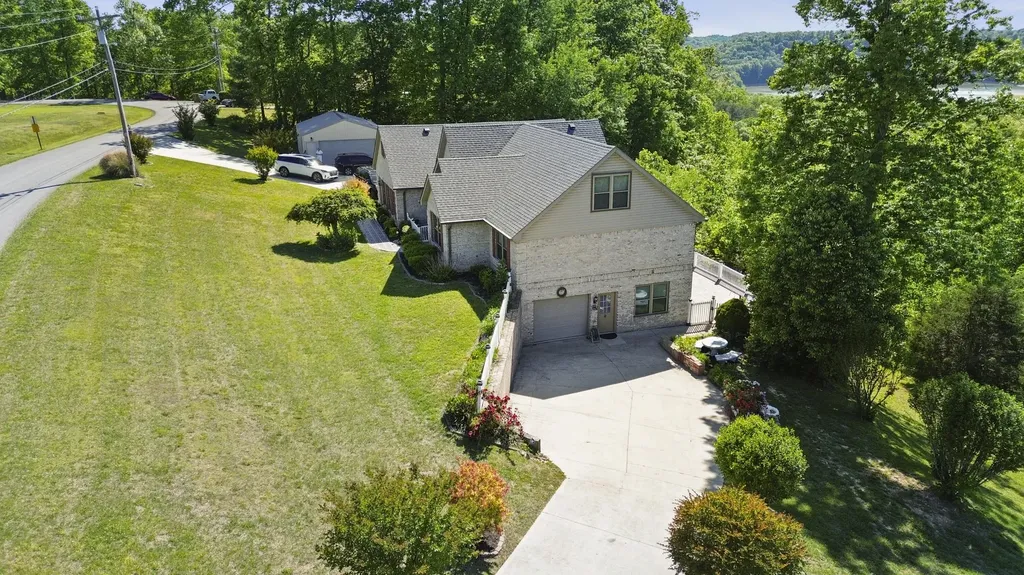 3823 Hickory Hill Drive Somerset KY 42503