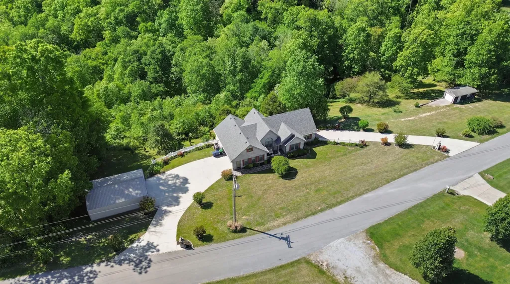 3823 Hickory Hill Drive Somerset KY 42503