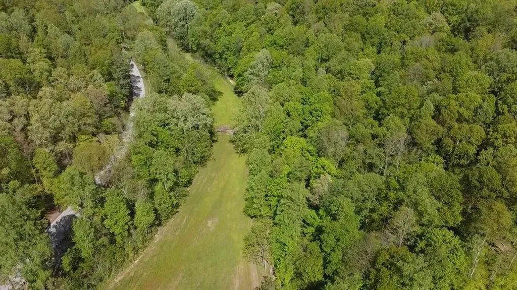 000 Highway 3446 Mckee KY 40447