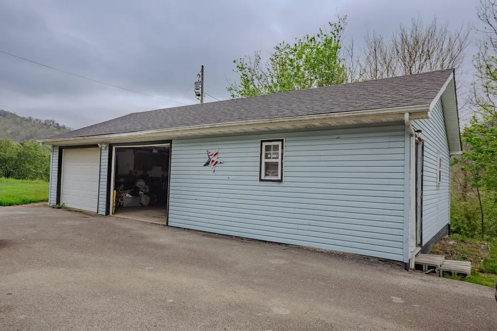 730 Ticky Fork Road Ravenna KY 40472