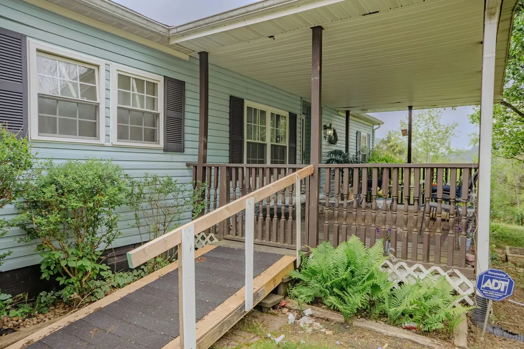 730 Ticky Fork Road Ravenna KY 40472