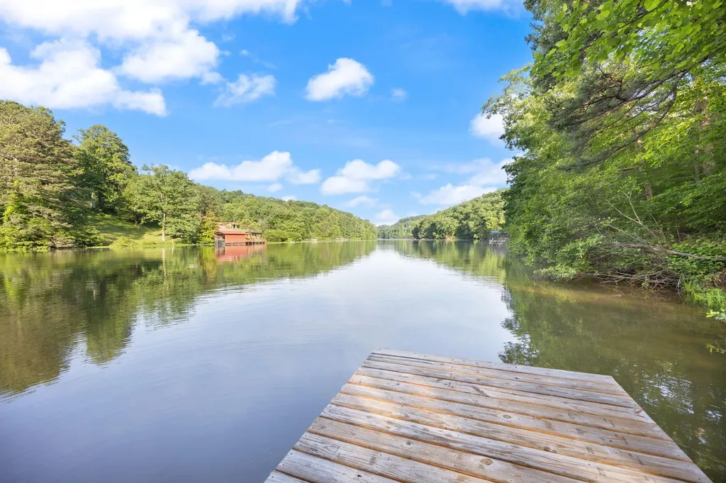 77 Grayson Lane London KY 40741