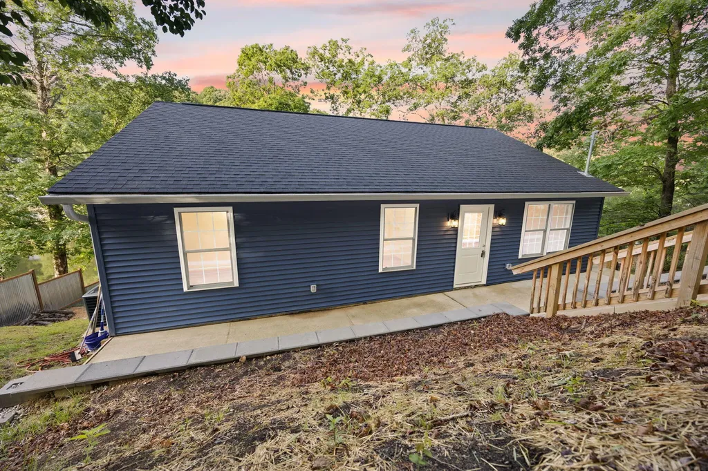 77 Grayson Lane London KY 40741