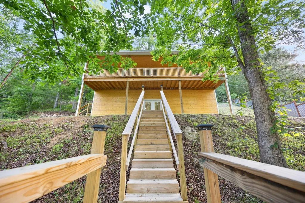 77 Grayson Lane London KY 40741