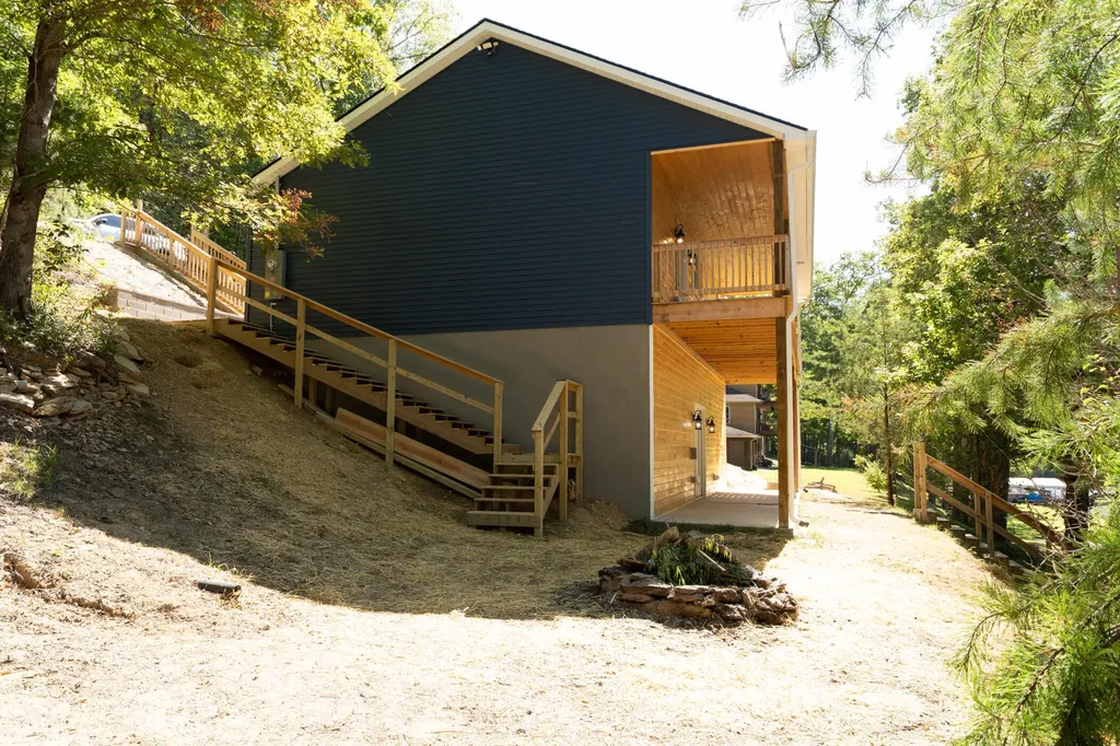 77 Grayson Lane London KY 40741