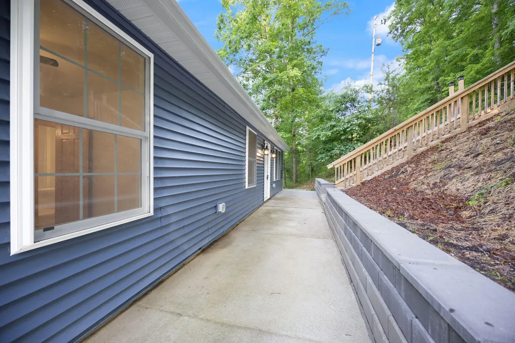77 Grayson Lane London KY 40741